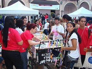 atividade-na-iv-mostra-convida-participantes-a-trocarem-segredos