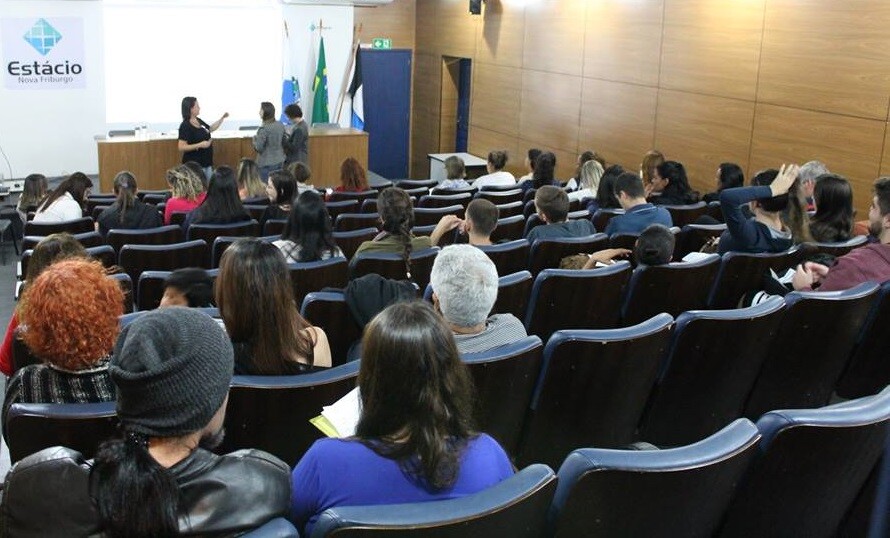 crp-rj-realiza-oficina-sobre-producao-de-documentos-escritos-por-psicologas-os-em-nova-friburgo