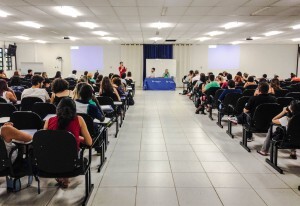 pre-congresso-movimenta-profissionais-e-estudantes-na-uff-de-volta-redonda