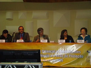 1-seminario-sobre-escuta-de-criancas-e-adolescentes-tem-inicio-no-rio01-300x225.jpg